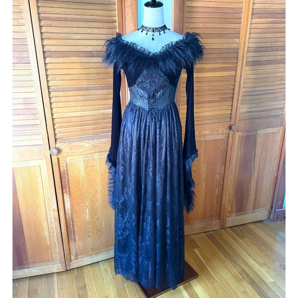 Devil Fashion Gothic Victorian The Beast Inside Black Velvet Lace Fur Dress